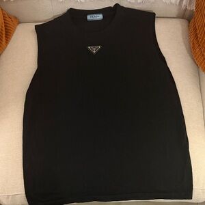 Prada Black Sleeveless cotton t Shirt with triangle Logo ! Designer